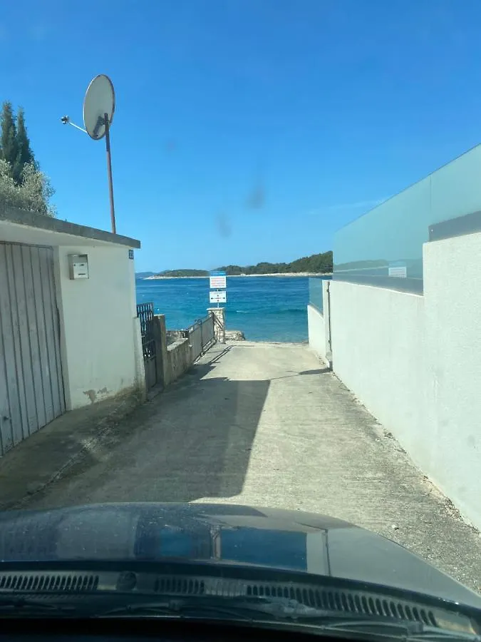 Holiday home Mia Mobile Home With Jacuzzi Zdrelac